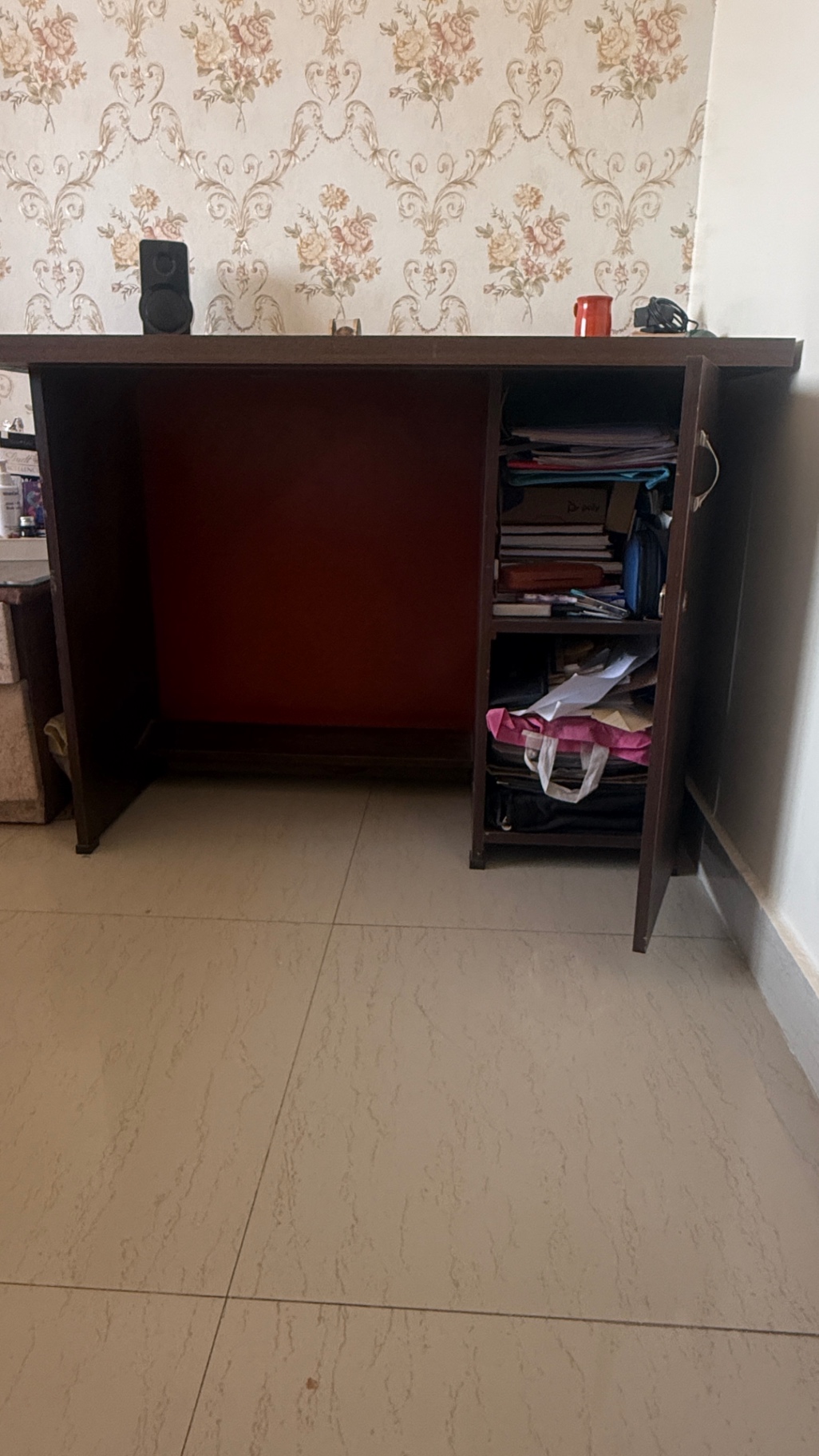 Study table and chair  - Image 2