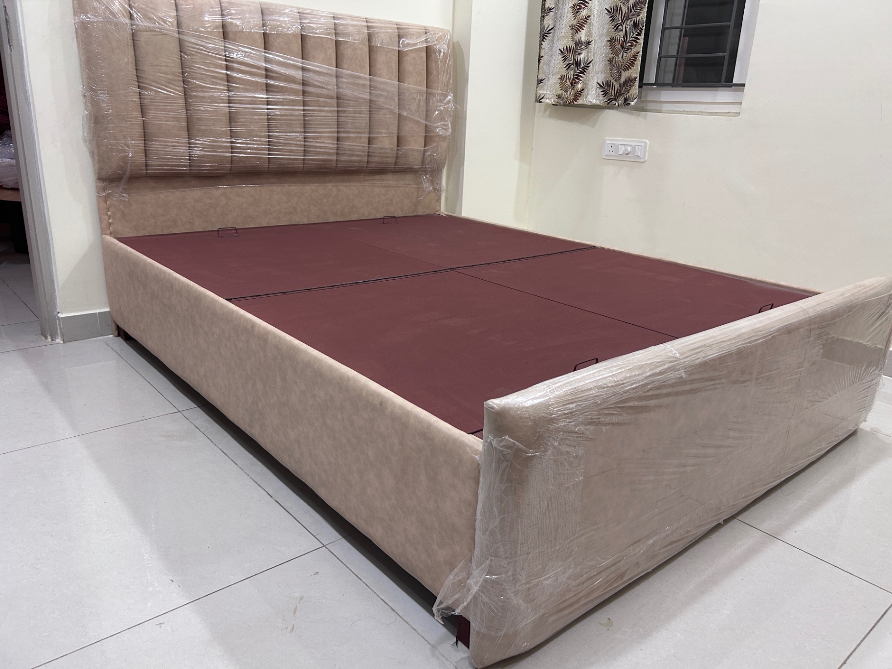 Queen size bed - Image 8