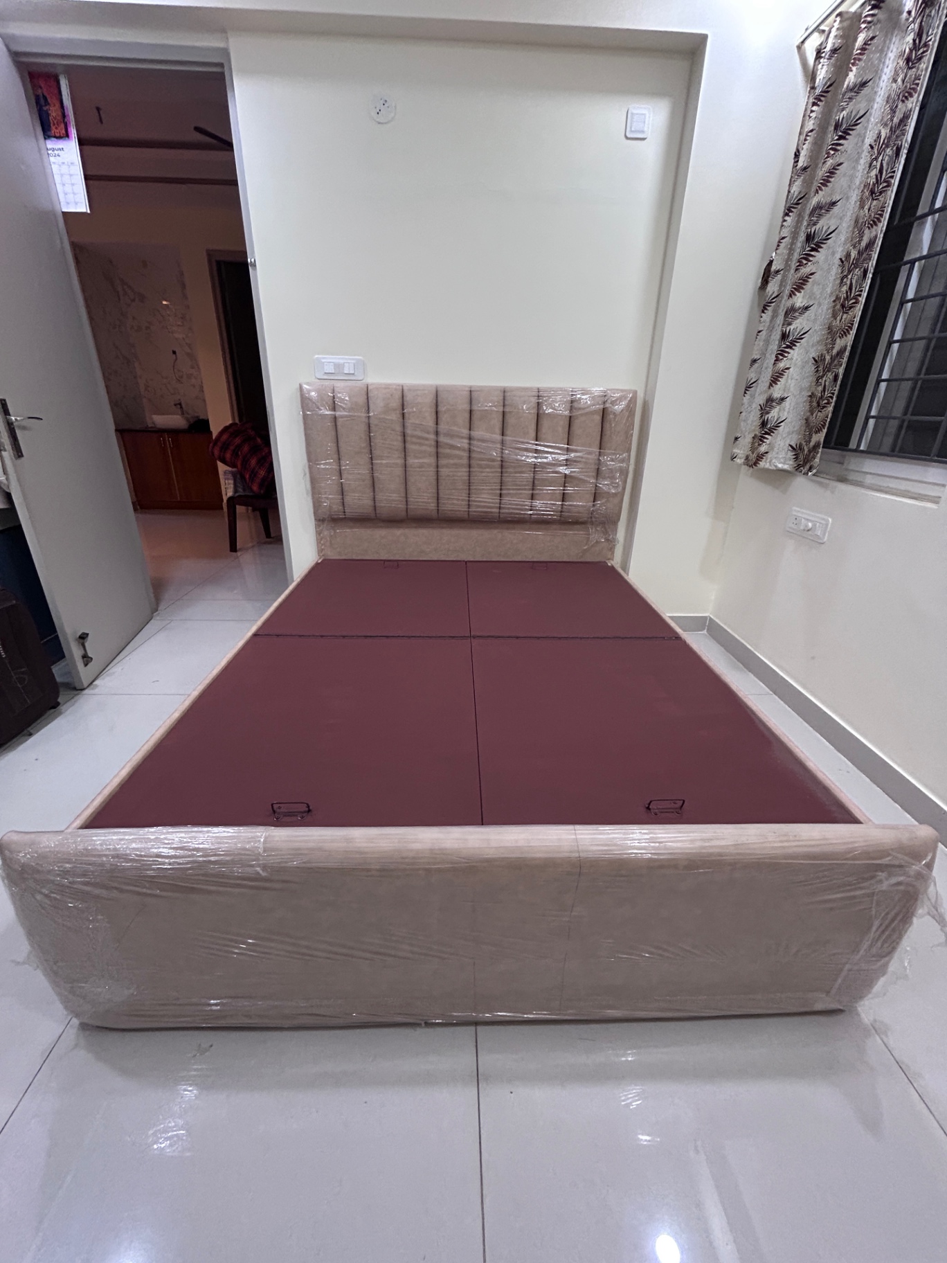 Queen size bed - Image 6