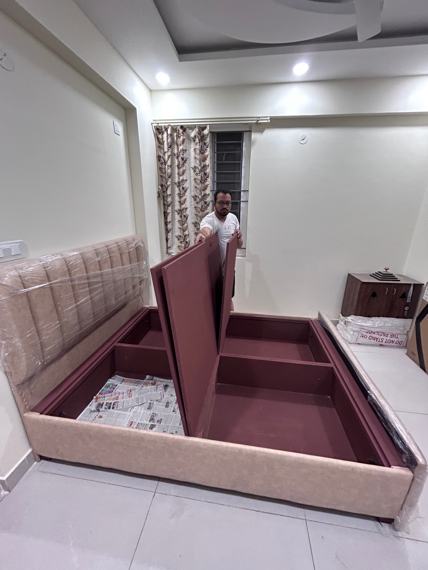 Queen size bed - Image 7