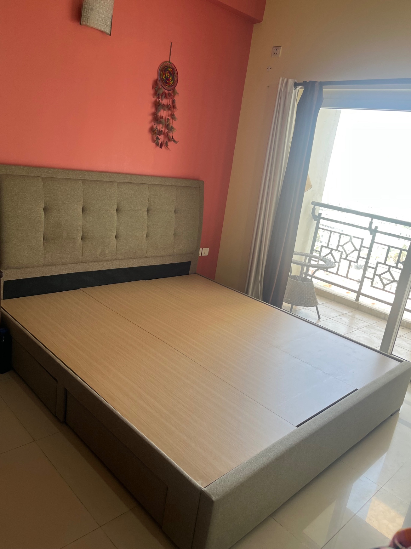 Urban ladder upholstered king size double bed - Image 1