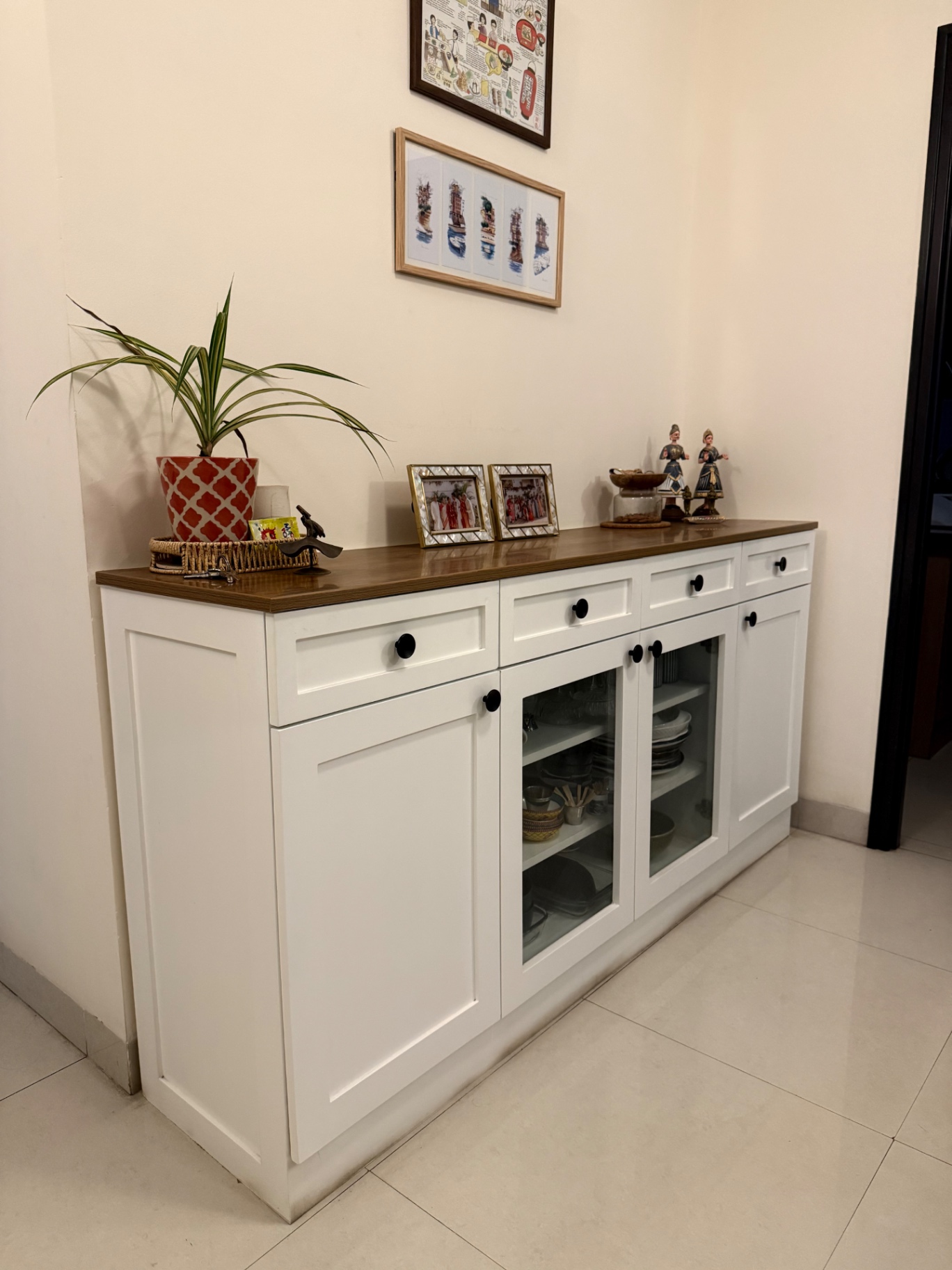 Crockery Unit - Image 2