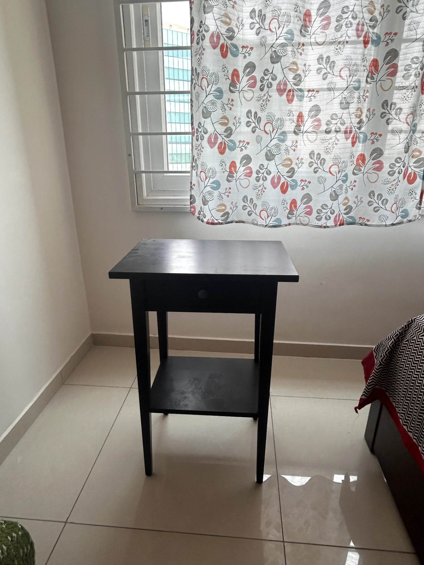 3 Bedside Tables - Image 4