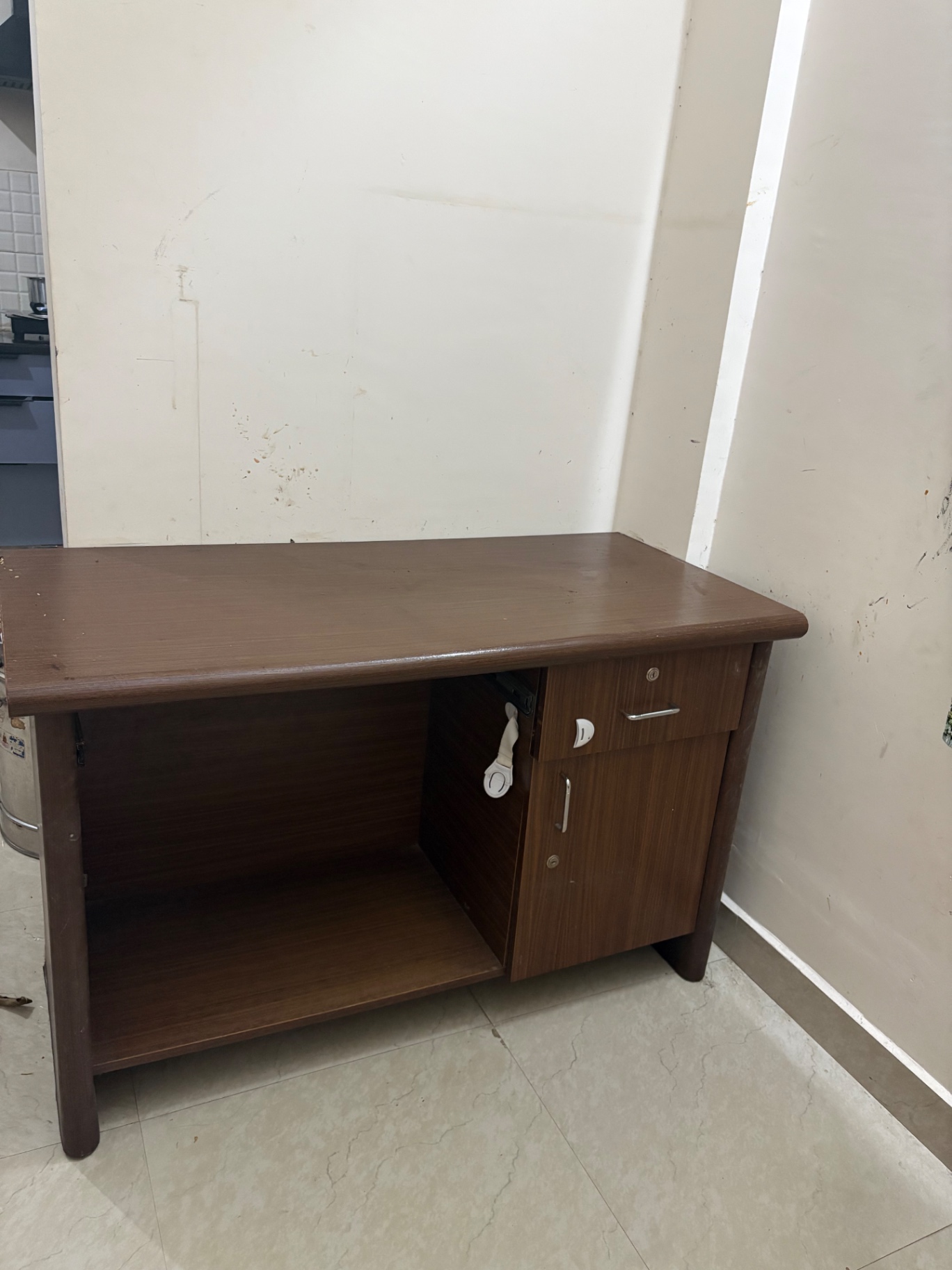 Sturdy Office/Study Table - Image 1