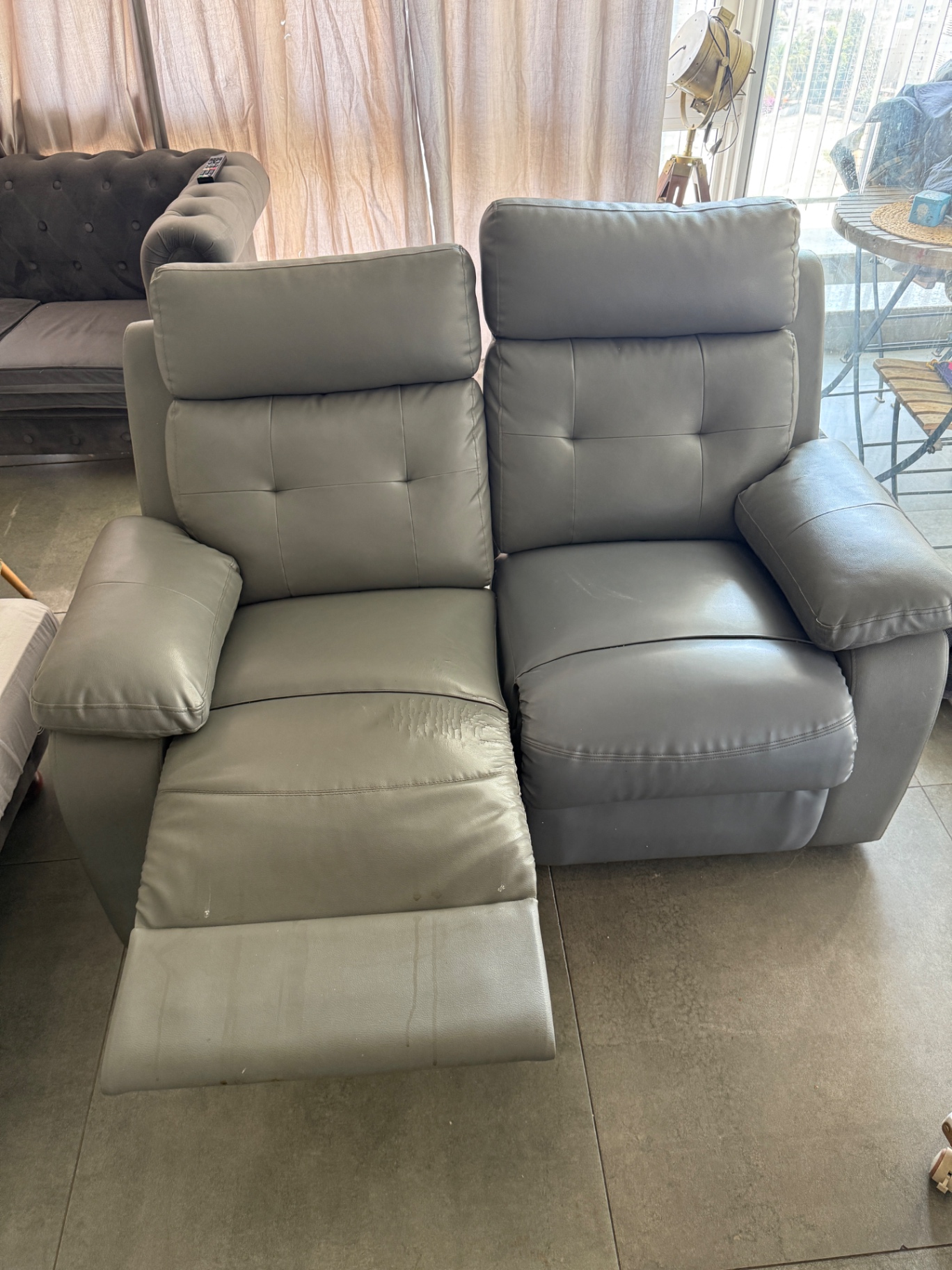 Recliner 2 seater manual - Image 1