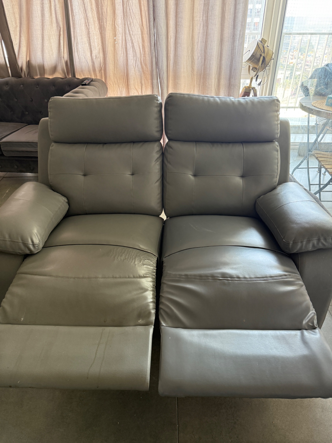 Recliner 2 seater manual - Image 4