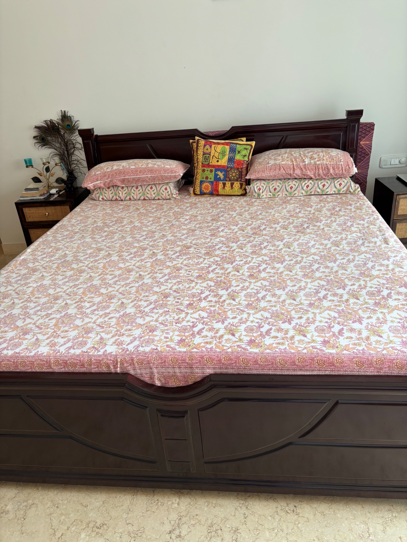 Kingsize Bed - Image 1
