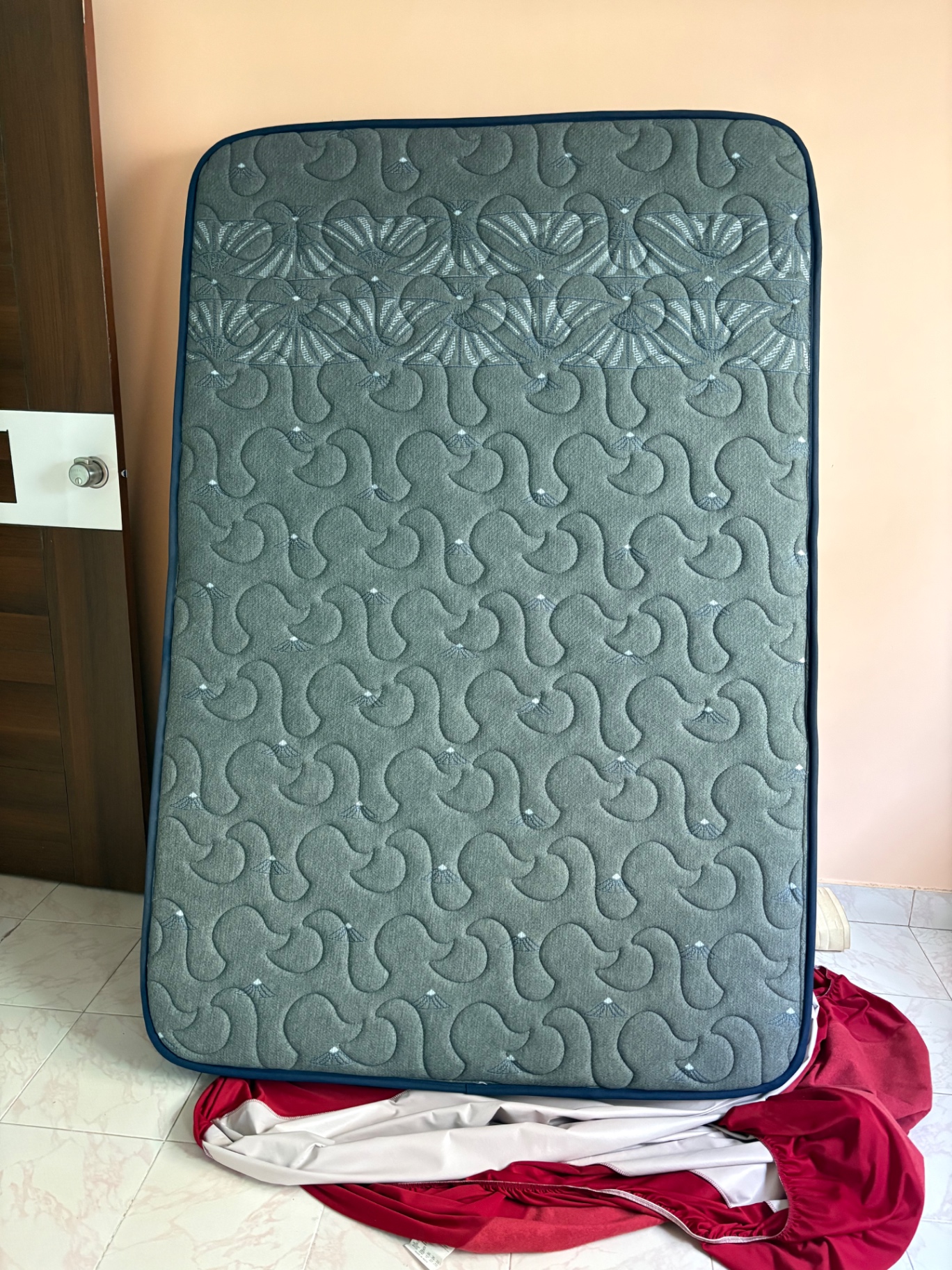 Not Used, Not Old, presrved safely.Brand NEW Duroflex mattress with Wakefit protector 72x48x6 inch - For SALE - Image 8
