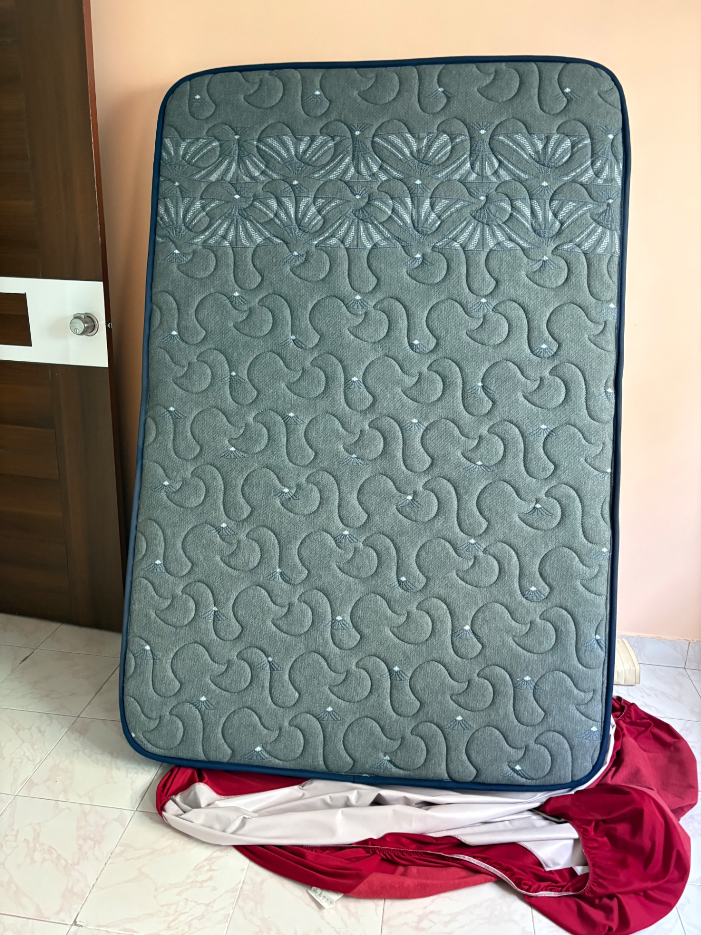Not Used, Not Old, presrved safely.Brand NEW Duroflex mattress with Wakefit protector 72x48x6 inch - For SALE - Image 13