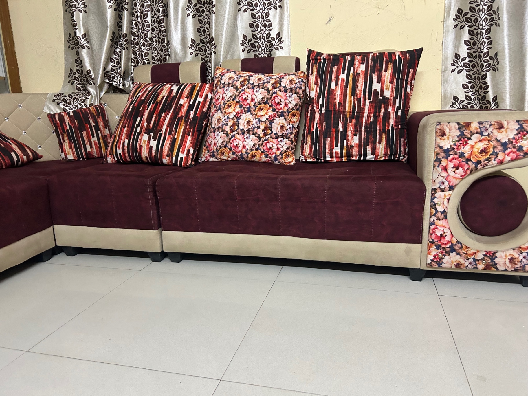 6 Seater Fabric L shaped Sofa - Image 1