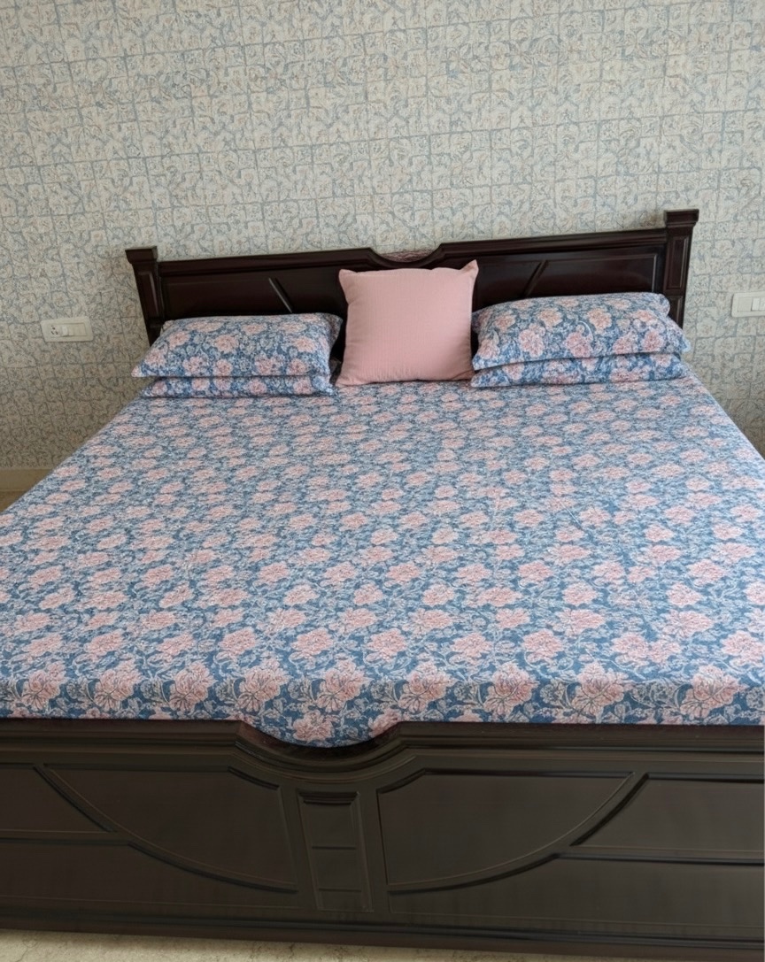 Kingsize Bed - Image 3