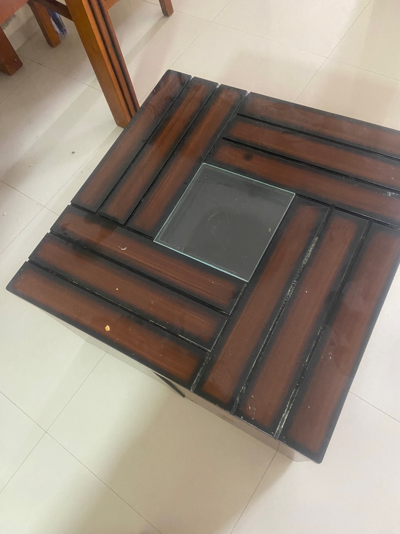 Coffee table with cushioned stools with storage  - Image 6