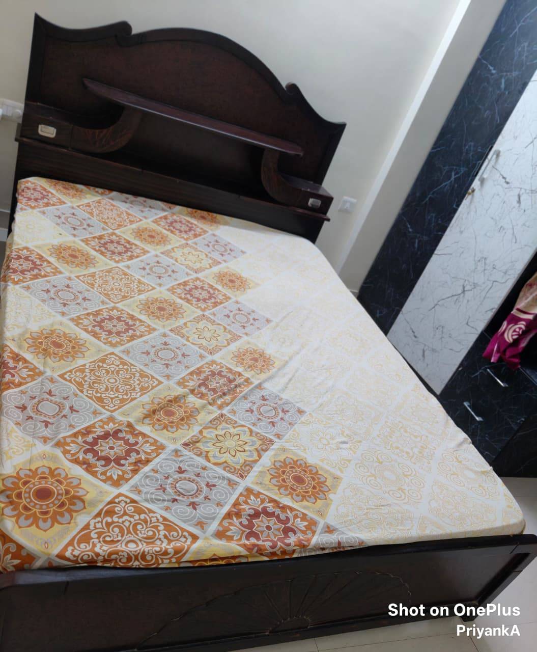 🛏️ Bed & Mattress for Sale – Queen Size - Image 1