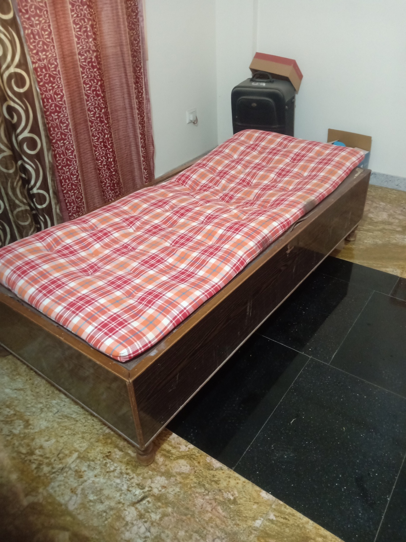 Single Bed – Used, Good Condition” - Image 1