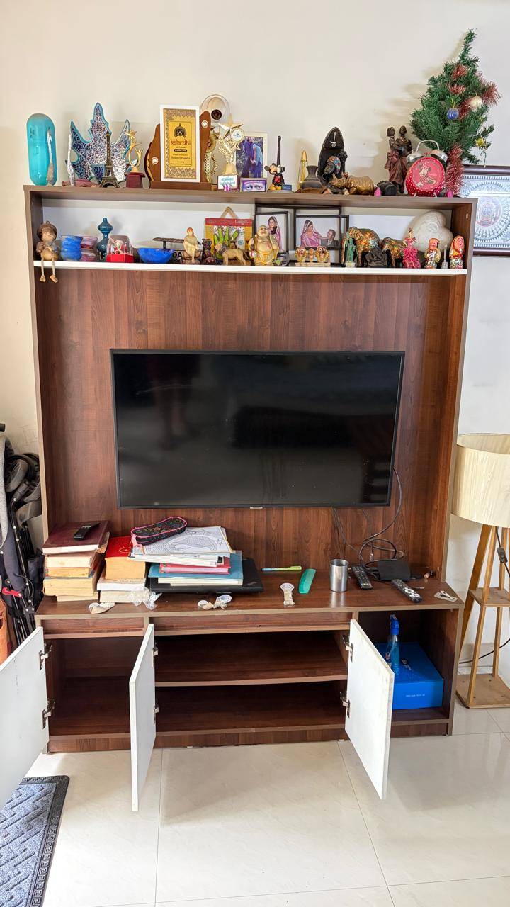 TV Stand - Image 4