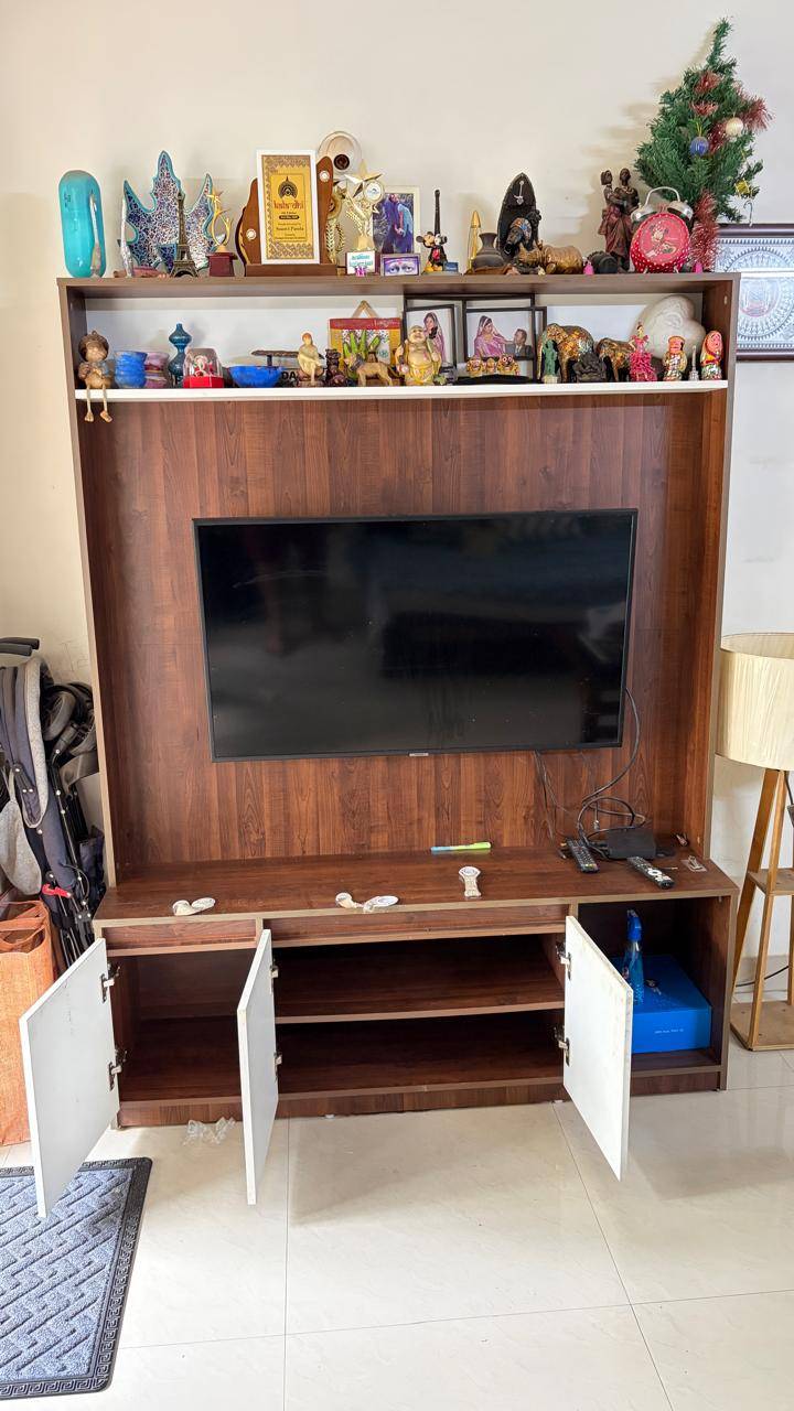 TV Stand - Image 2