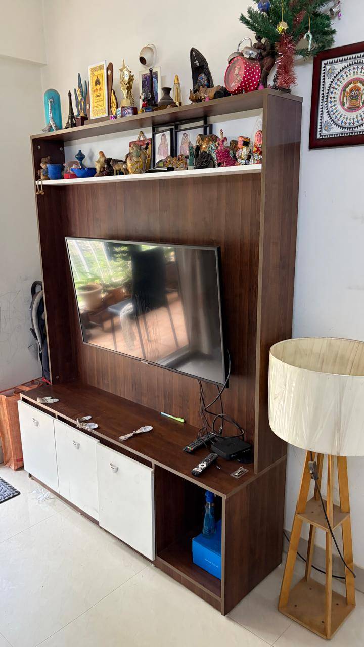TV Stand - Image 1