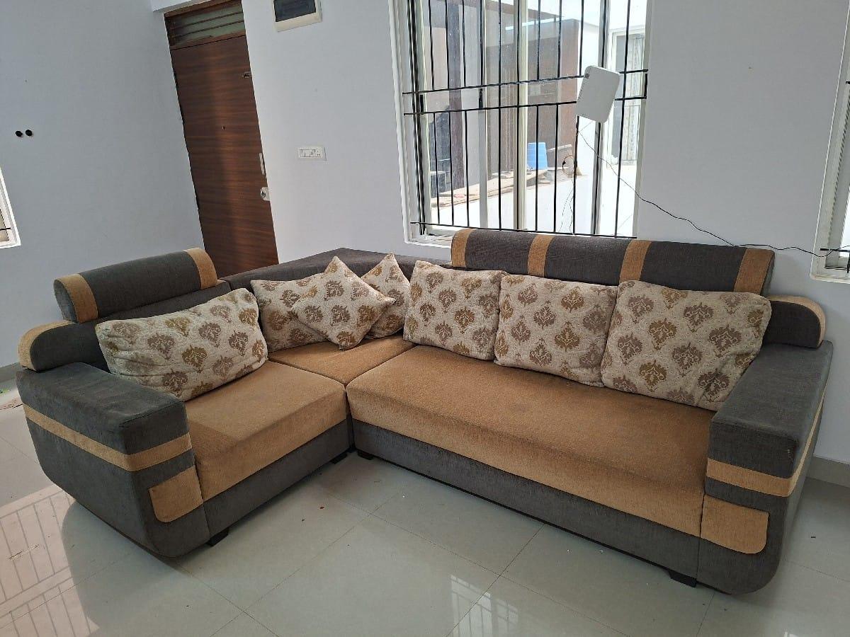 5 seater L shape sofa with cushion for sale - Image 1