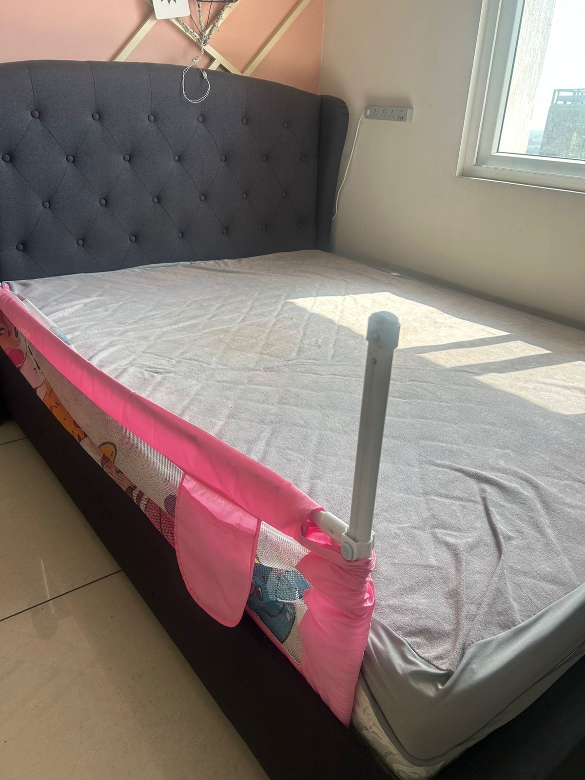 Queen size bed and mattress - Image 3