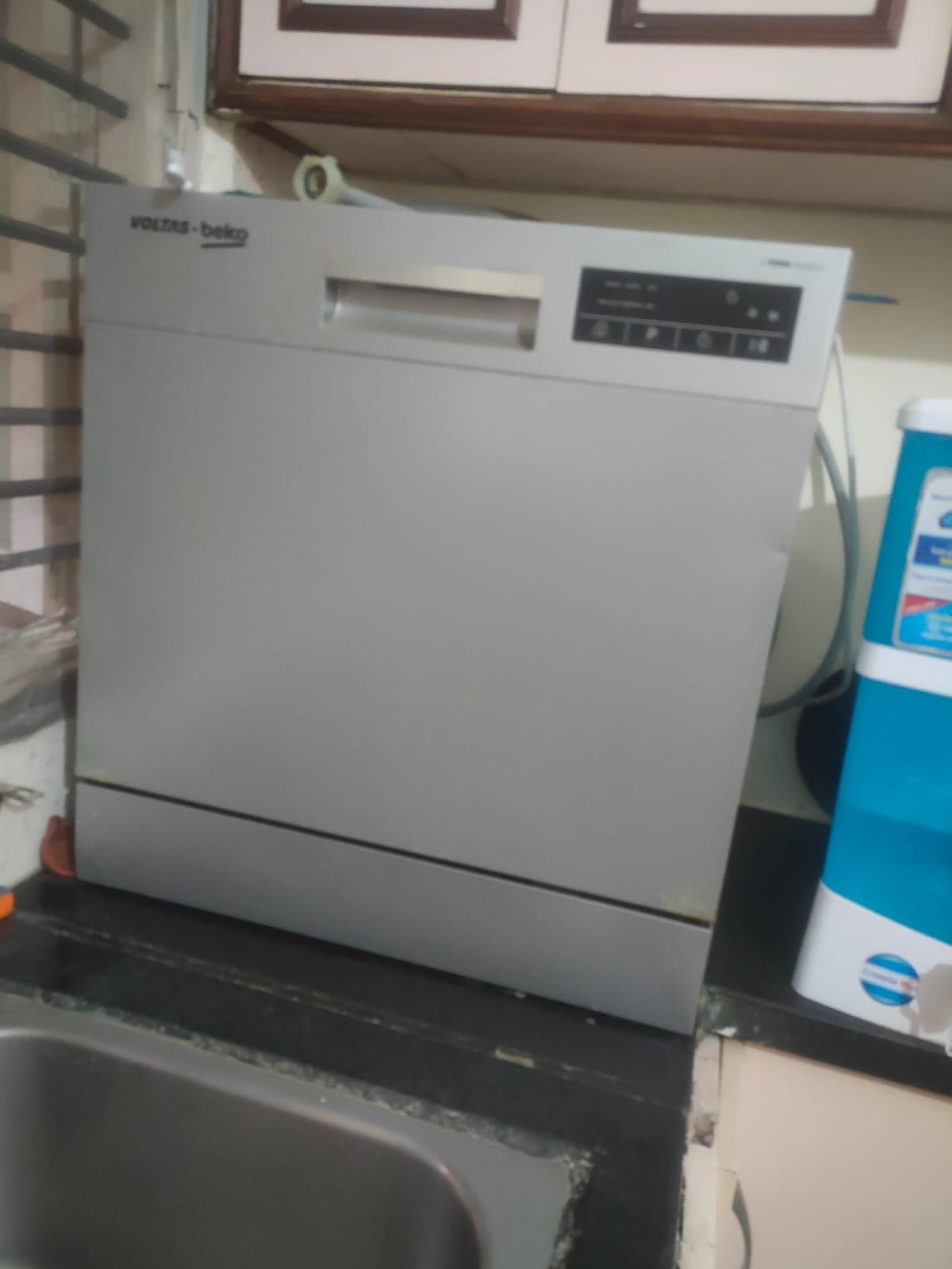 Voltas Beko 8 Place Settings Table Top Dishwasher - Image 2
