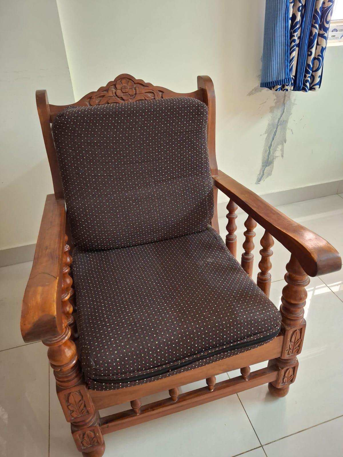 SINGLE SEATER SOFA SET WITH CUSHION AND DINING TABLE WOODEN - Image 6