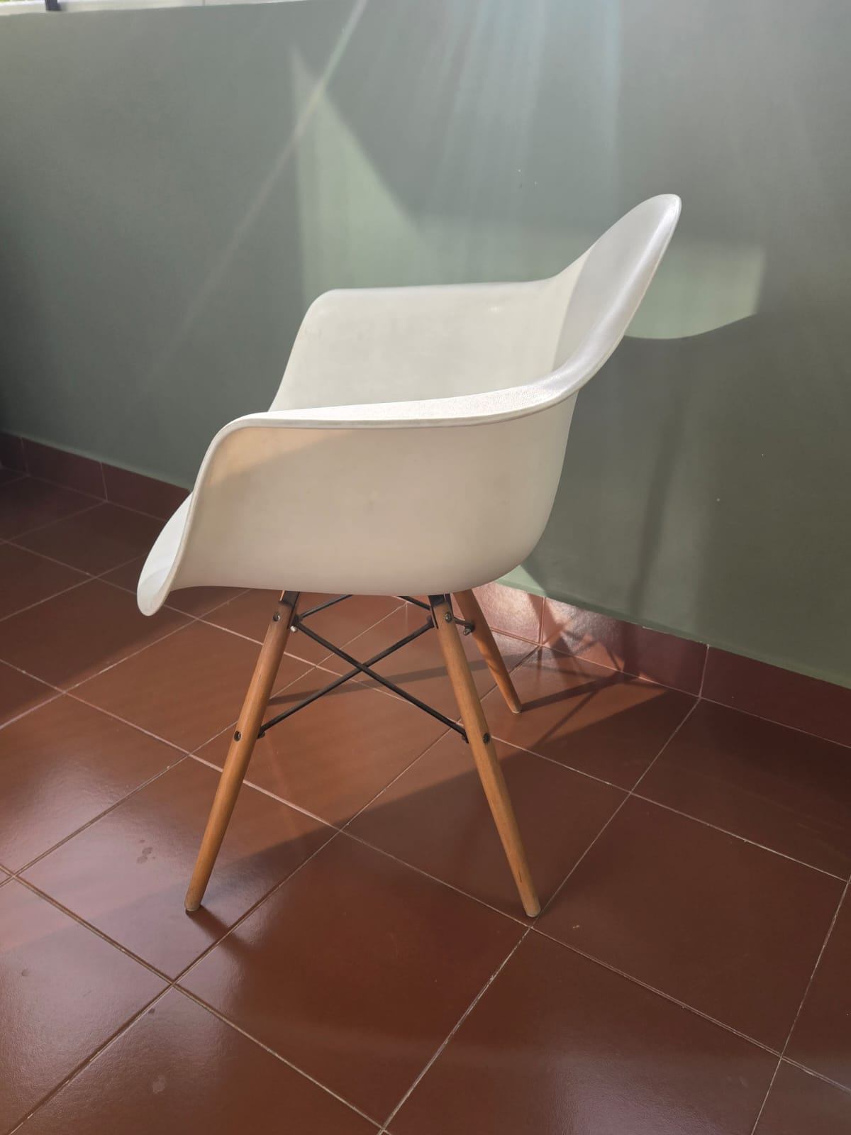 Modern Designer Accent Chairs [White] - Image 4