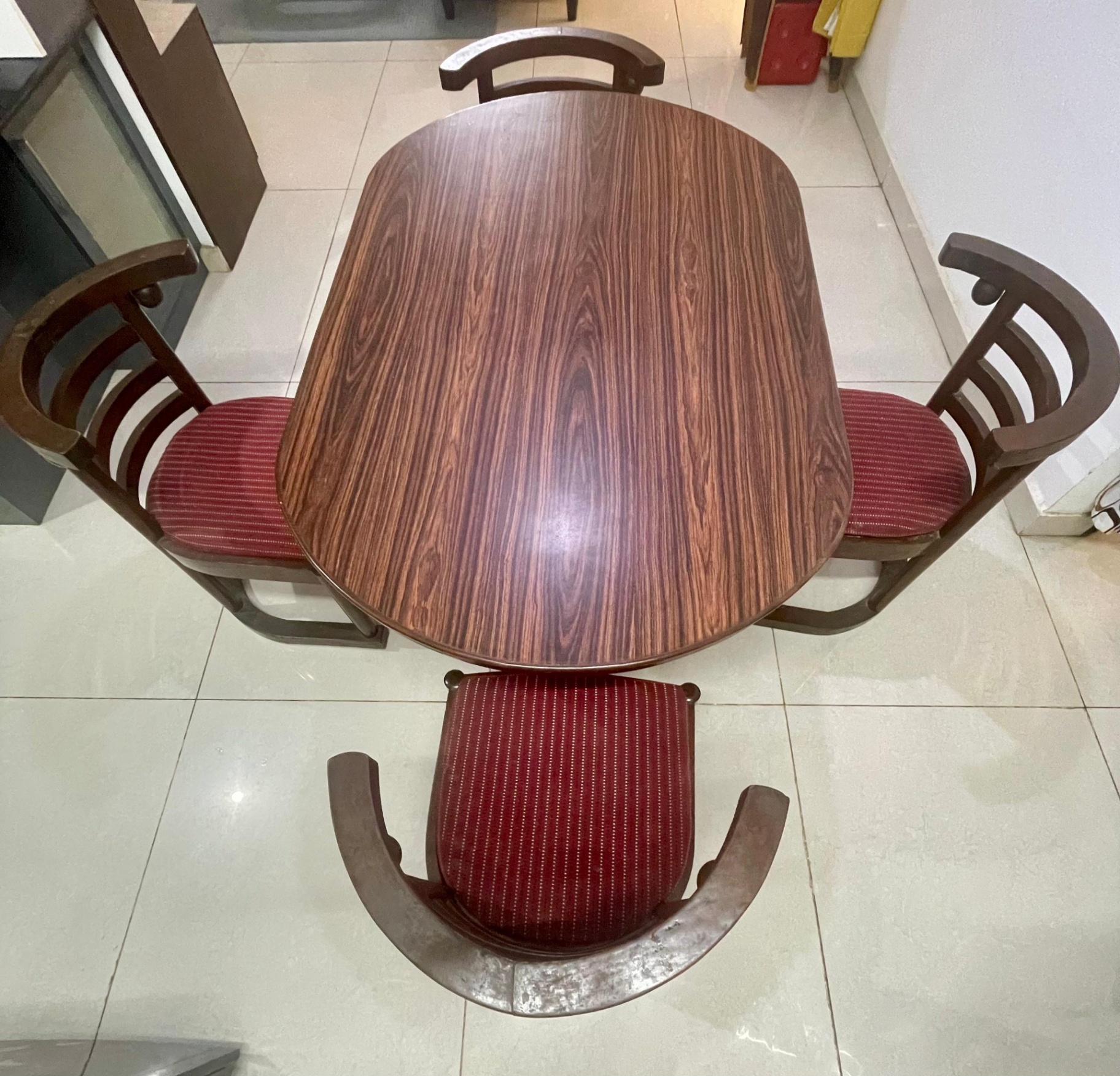 Premium 4-seater wooden dining table - Image 2