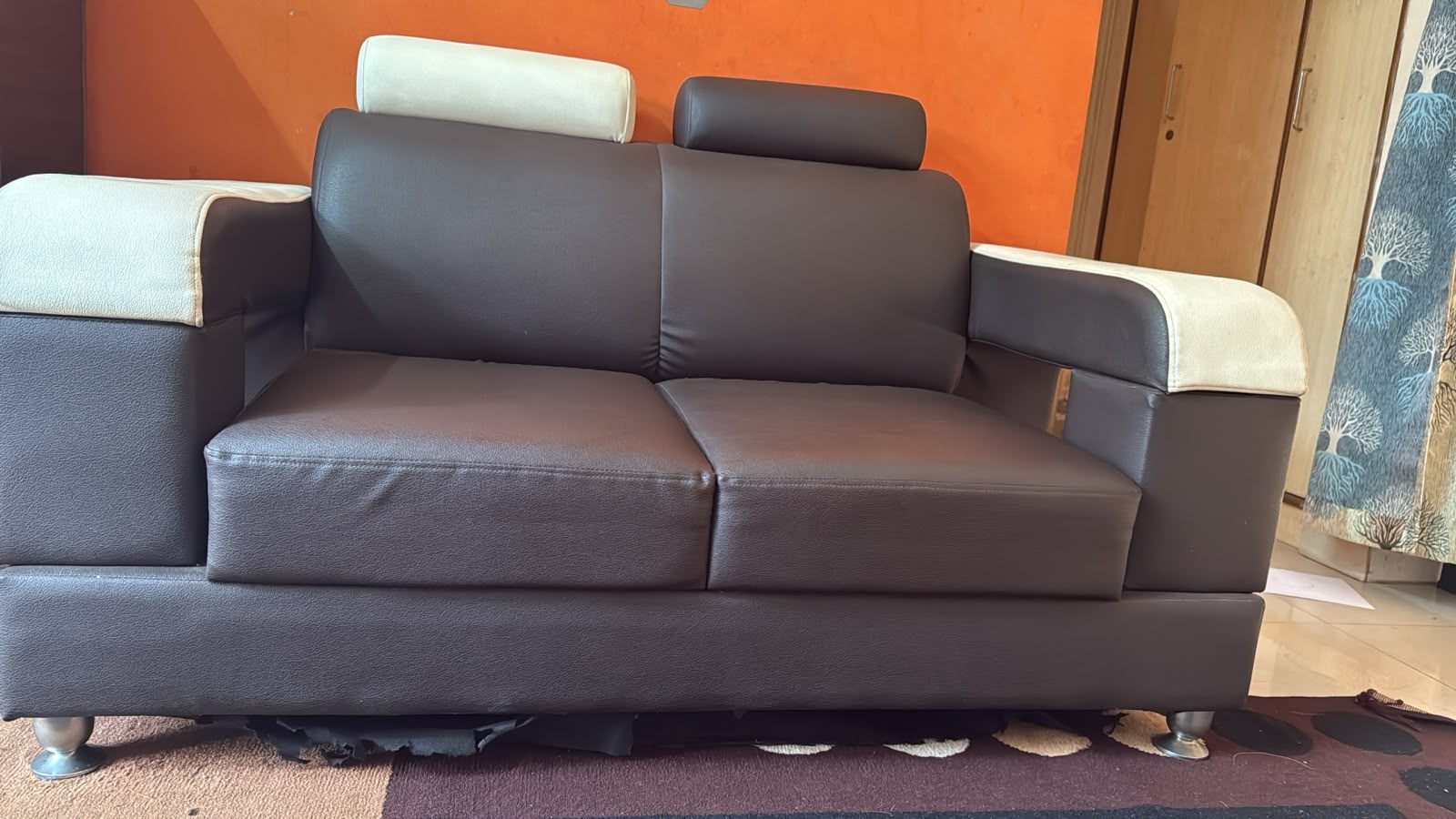 7-Seater Sofa Set with Center Table – Excellent Condition! - Image 3