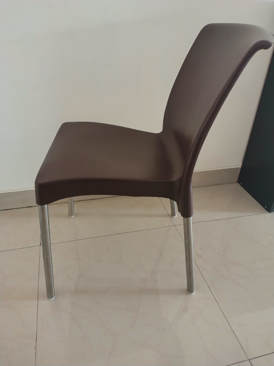 Plastic Cafeteria Chair (BROWN, Pre-assembled) - Image 2