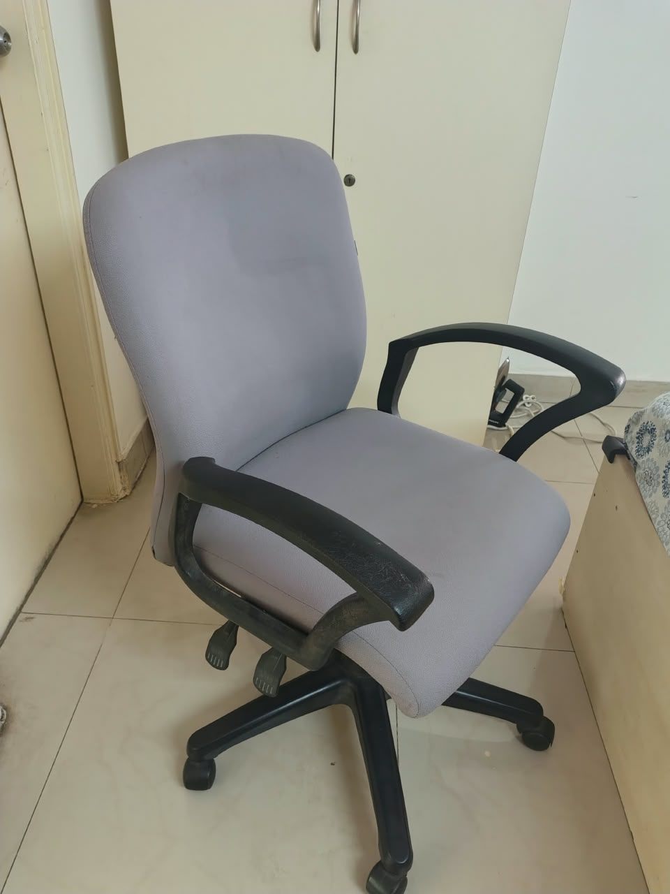 Office Chair - Image 2