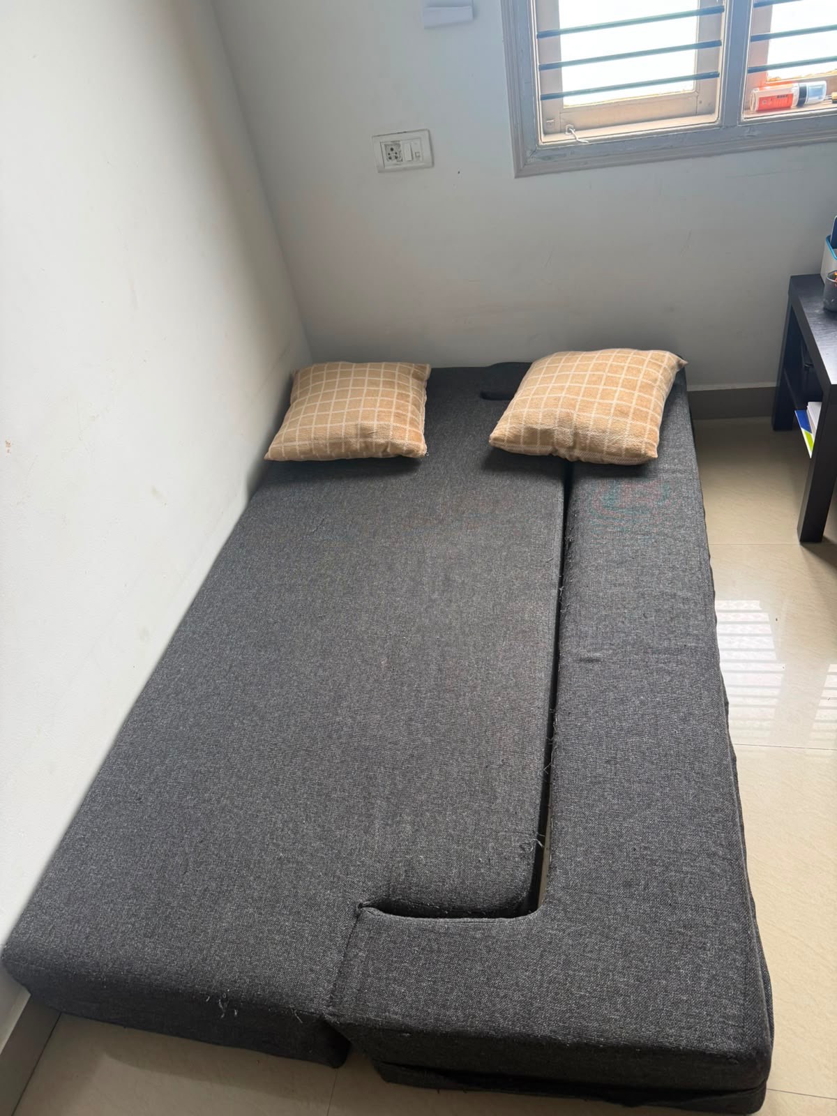 Sofa cum bed  - Image 3