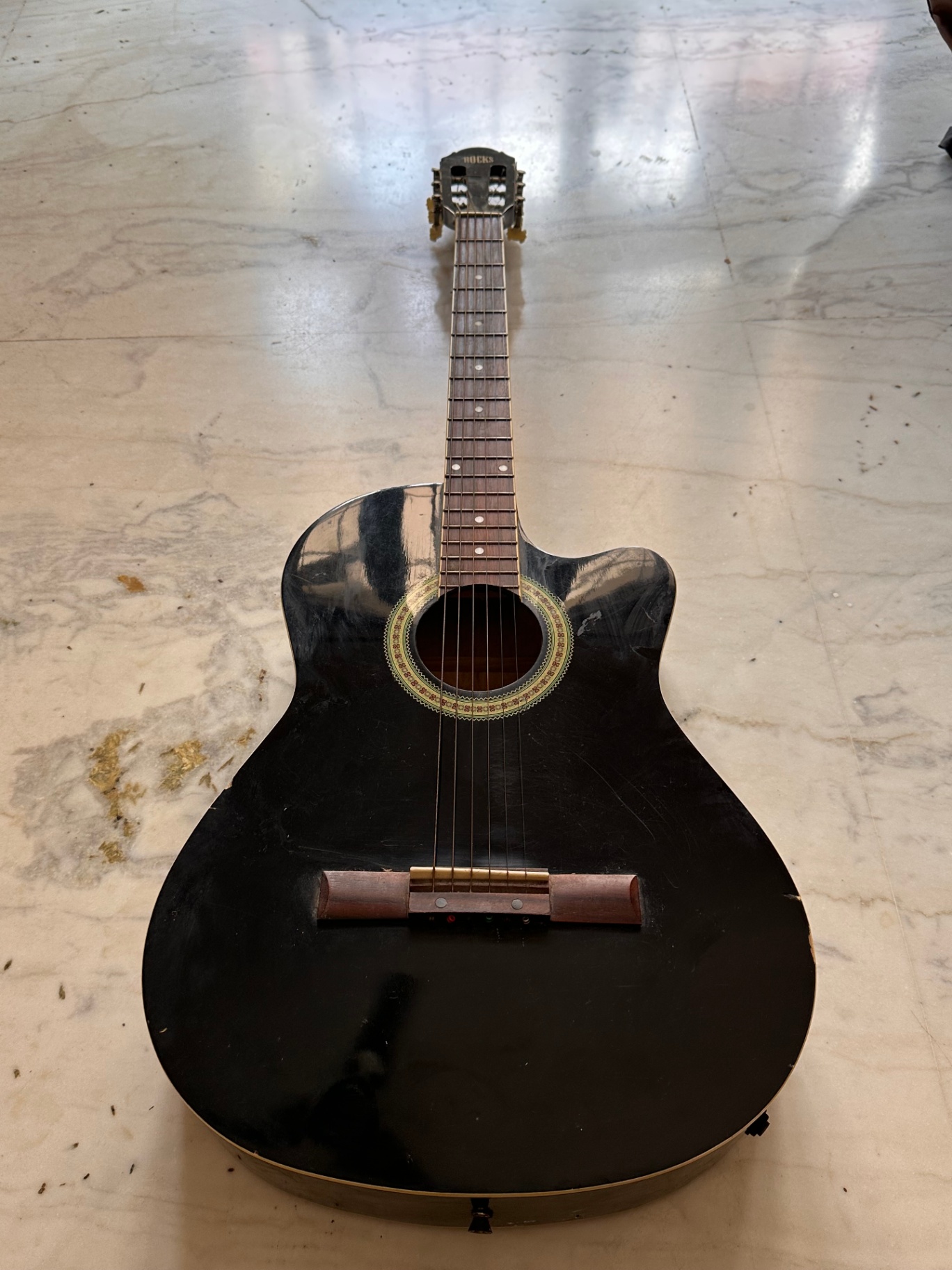 ROCKS acoustic guitar - Image 2