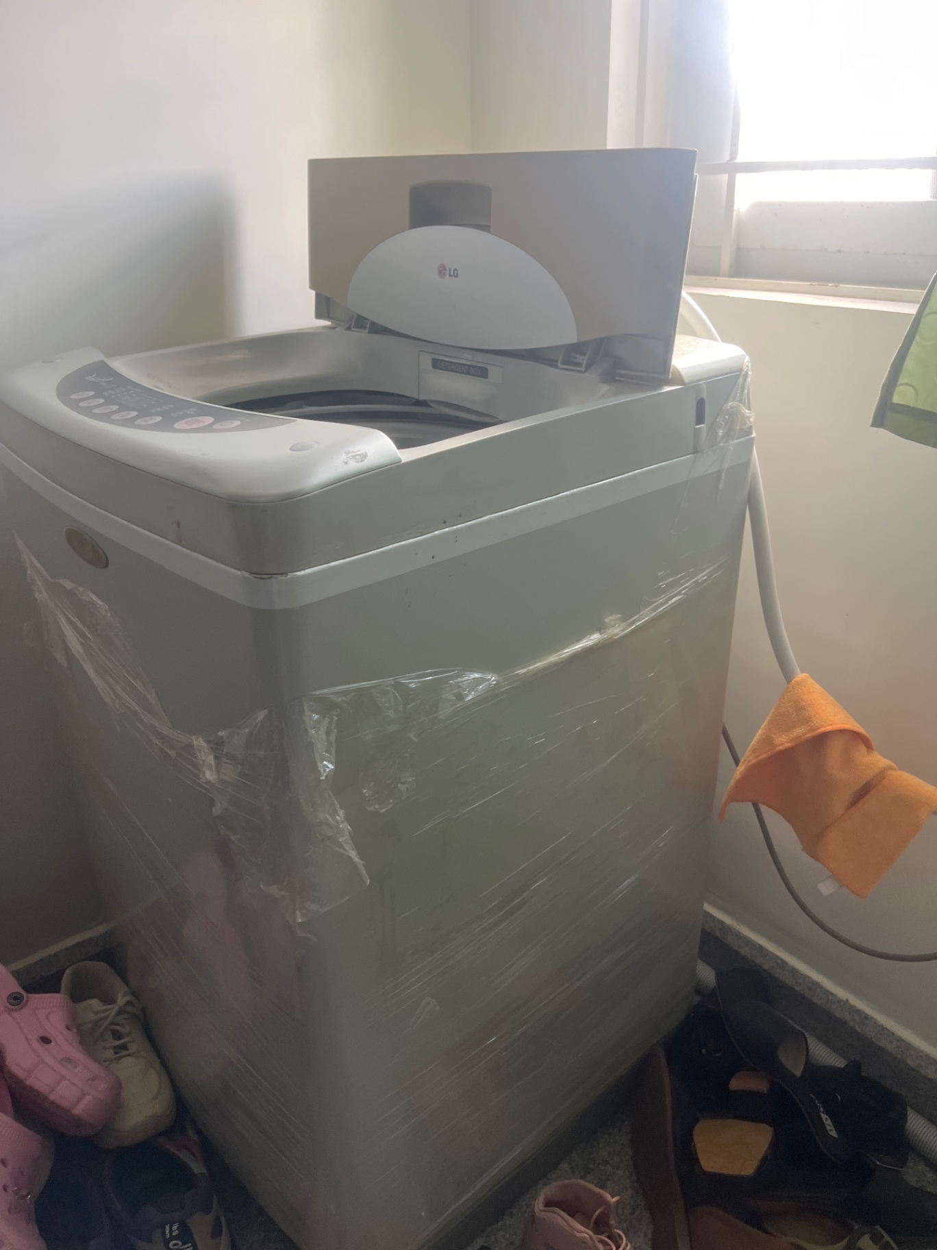 LG fully automatic  - Image 3