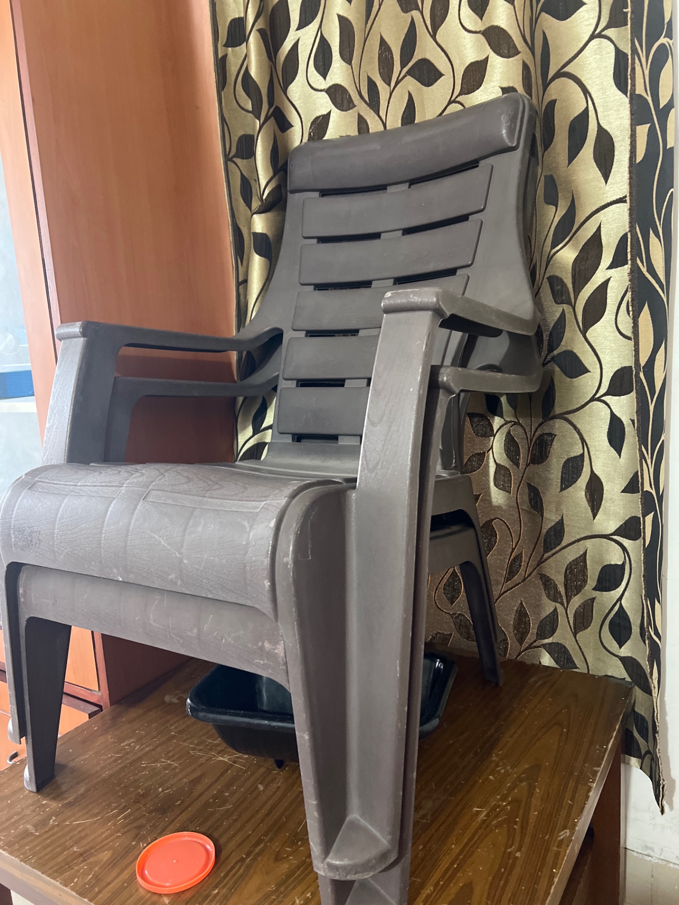 Nilkamal Chairs set of 2 - Image 3