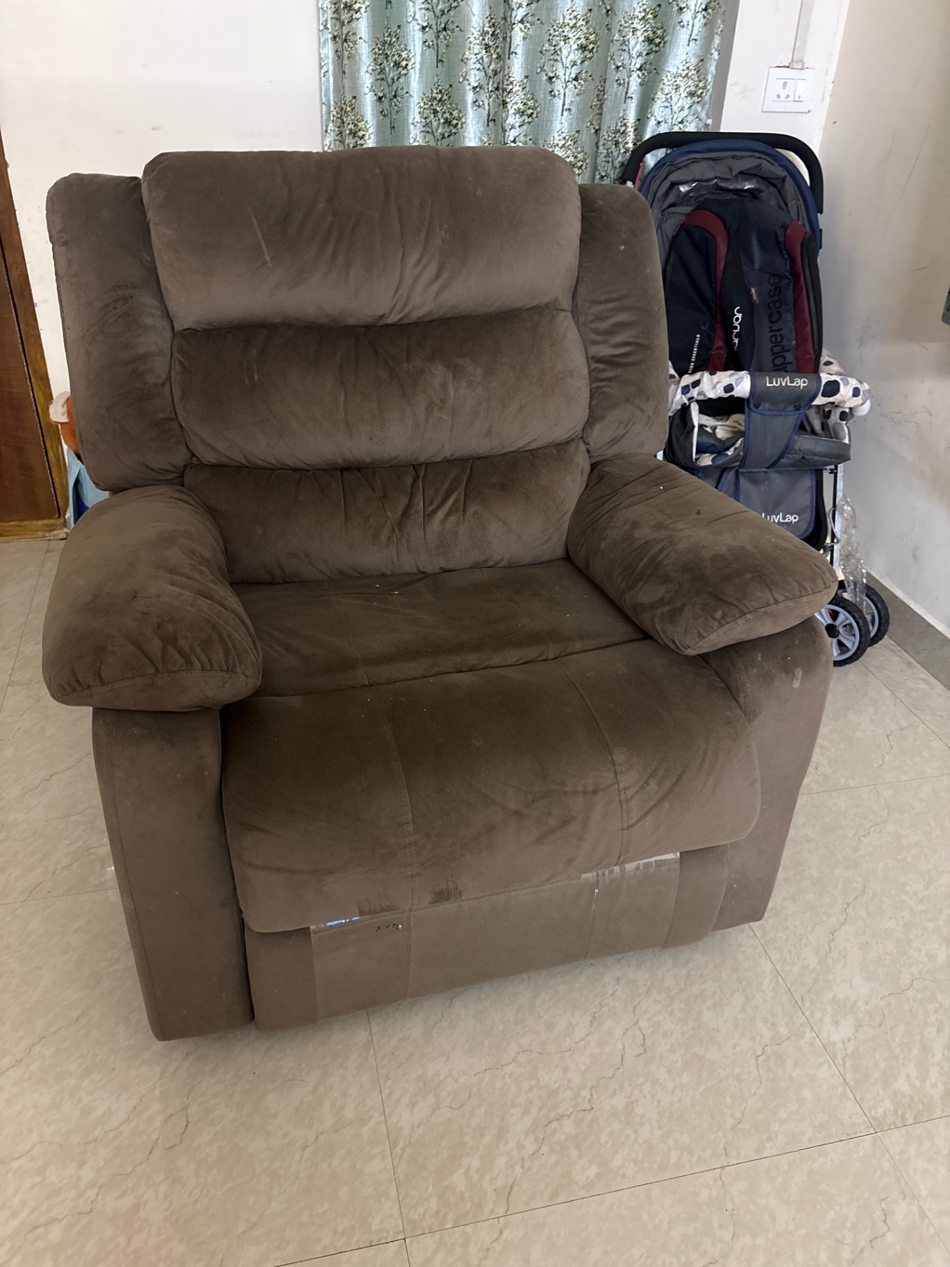 Nilkamal Sierra Single Seat Manual Recliner - Image 1