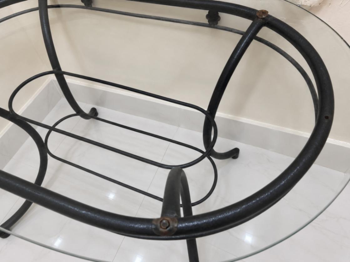 6 seater Oval Glass dinning table with 4 matching chanirs - Image 2