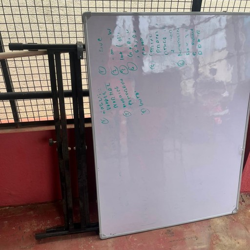 3 * 4 Feet Board - Thumbnail
