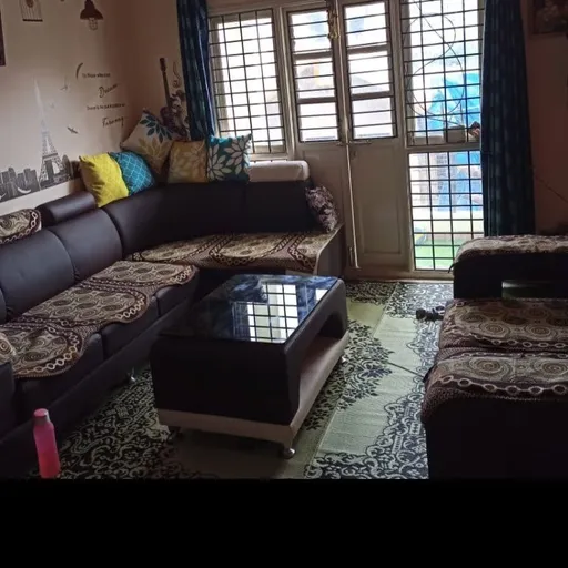 7-Seater Sofa Set with Center Table – Excellent Condition! - Thumbnail